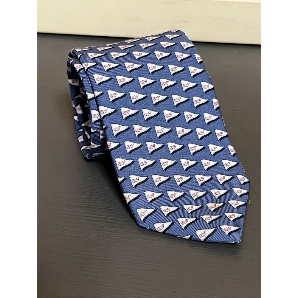 VINEYARD VINES Silk Tie Blue with white flags & pink whale logos